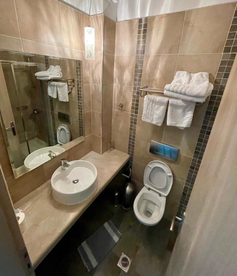 Hotel Afrodite ネイポリ エクステリア 写真
