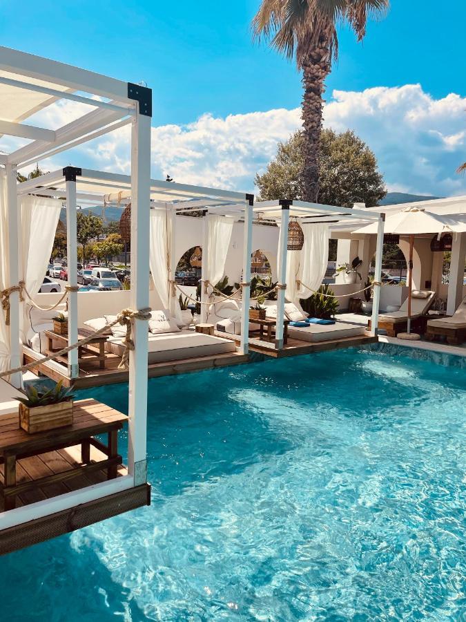 Hotel Afrodite ネイポリ エクステリア 写真
