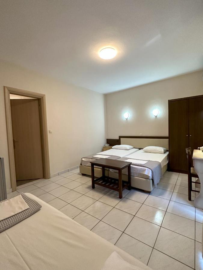 Hotel Afrodite ネイポリ エクステリア 写真