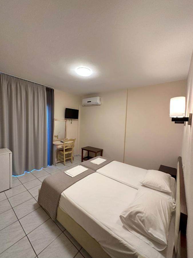 Hotel Afrodite ネイポリ エクステリア 写真