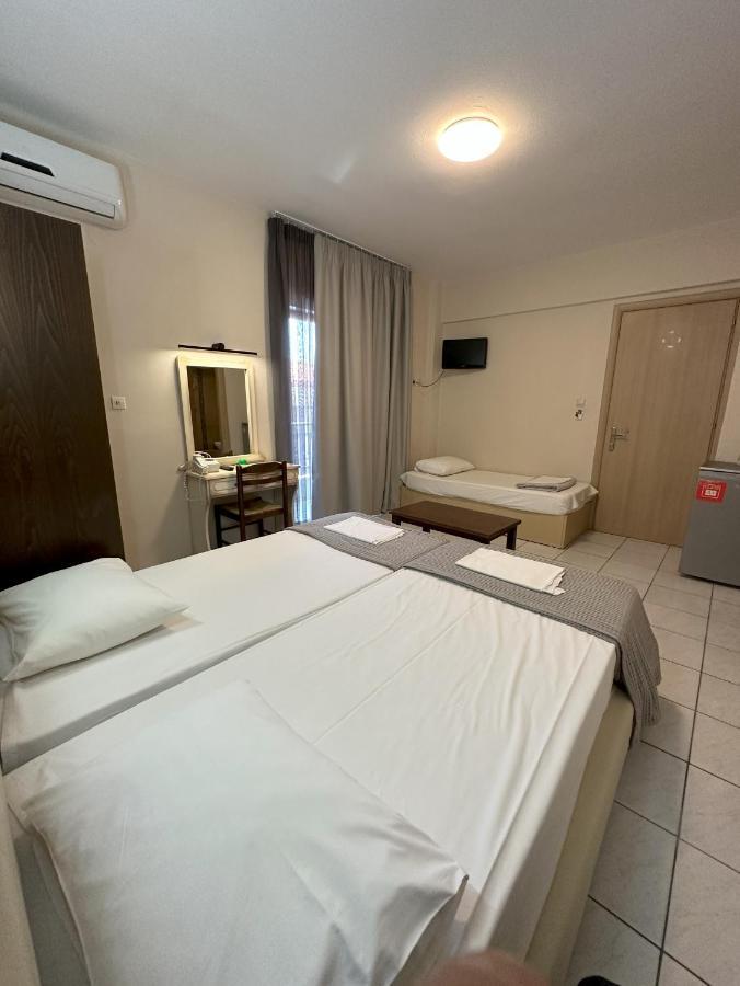 Hotel Afrodite ネイポリ エクステリア 写真