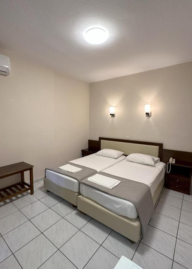 Hotel Afrodite ネイポリ エクステリア 写真
