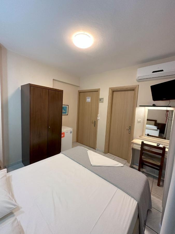 Hotel Afrodite ネイポリ エクステリア 写真