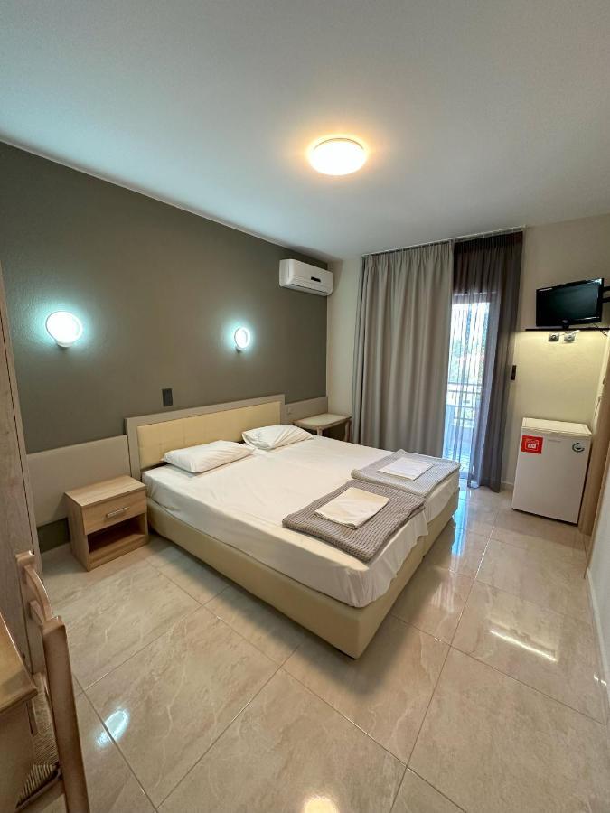 Hotel Afrodite ネイポリ エクステリア 写真